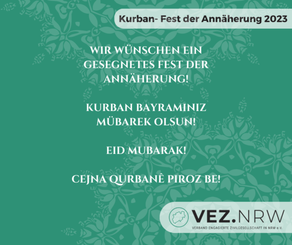 Green Minimalist Islamic Greetings Ramadan Kareem Background With Beautiful Lanterns And Crescent Design Template (Facebook Post) (1)